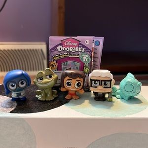 Disney Doorable 5 piece set (series 7)